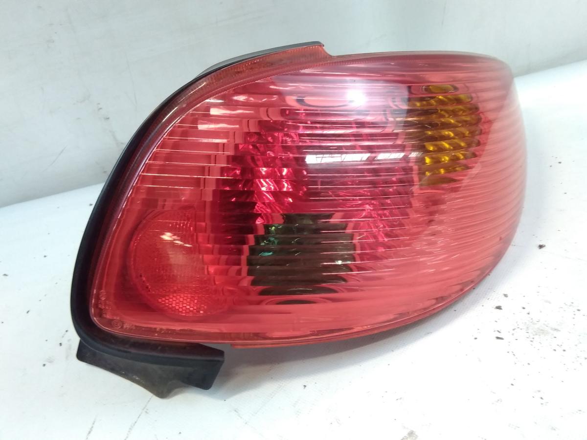 Peugeot 206 CC Cabrio original Rückleuchte Heckleuchte rechts Bj.2003