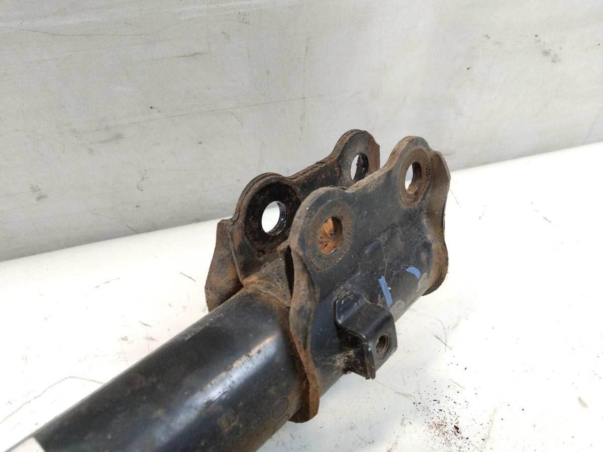 Hyundai i30 Kombi GD original Federbein Vorderachse rechts 1.6CRDi 100kw BJ2015