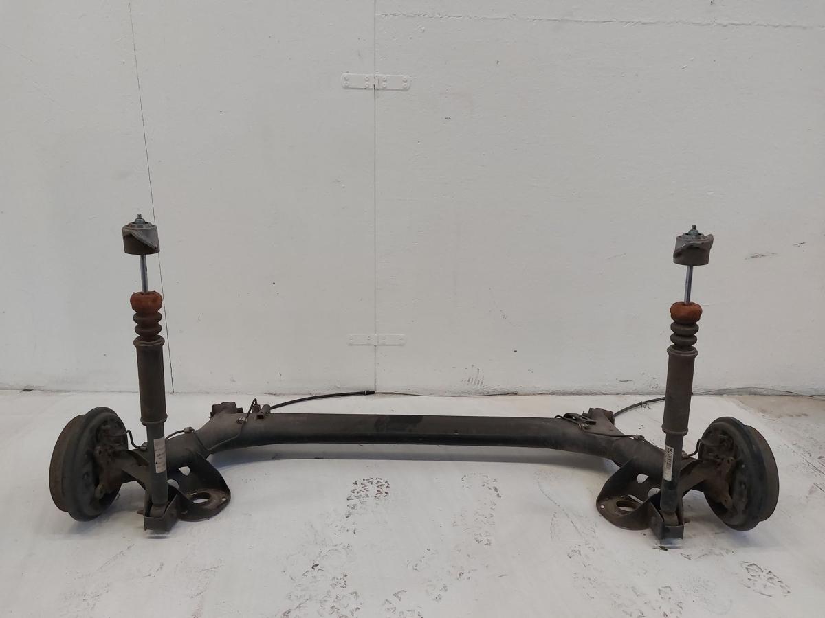 VW Polo 6R Hinterachse Achse hinten Achstr&auml;ger Starrachse Trommelbremse ABS