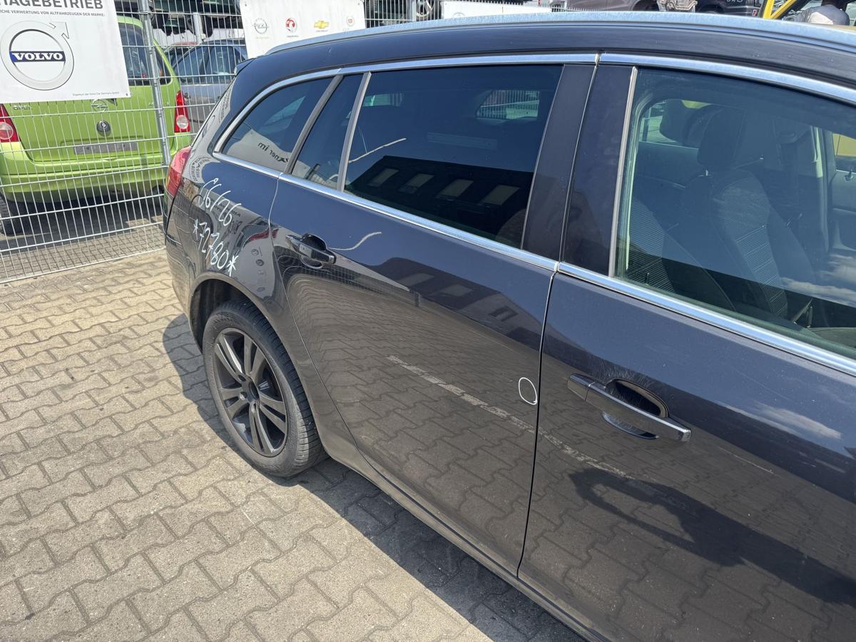 Opel Insignia A original T&uuml;r hinten rechts GAR Graphitschwarz Kombi Rohbau Bj.2011