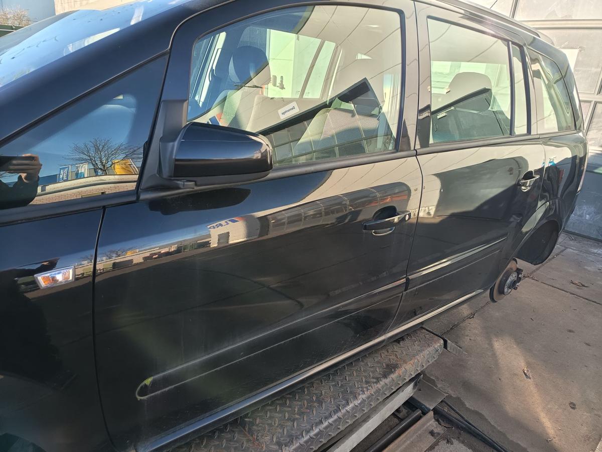 Opel Zafira B original T&uuml;r vorne links Z20R schwarz Baujahr 2005