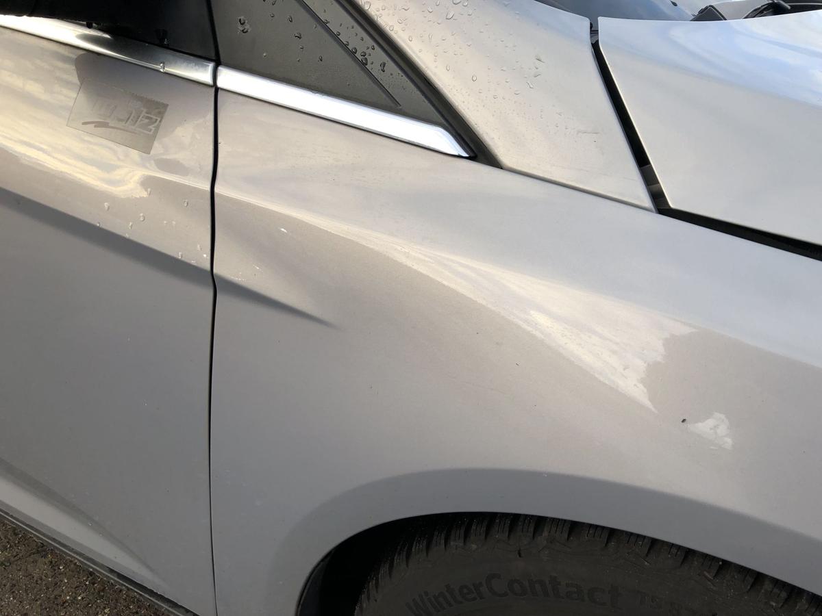 Ford Focus DYB MK3 Kotflügel vorn rechts Fender Seitenteil Micastone Silber Met