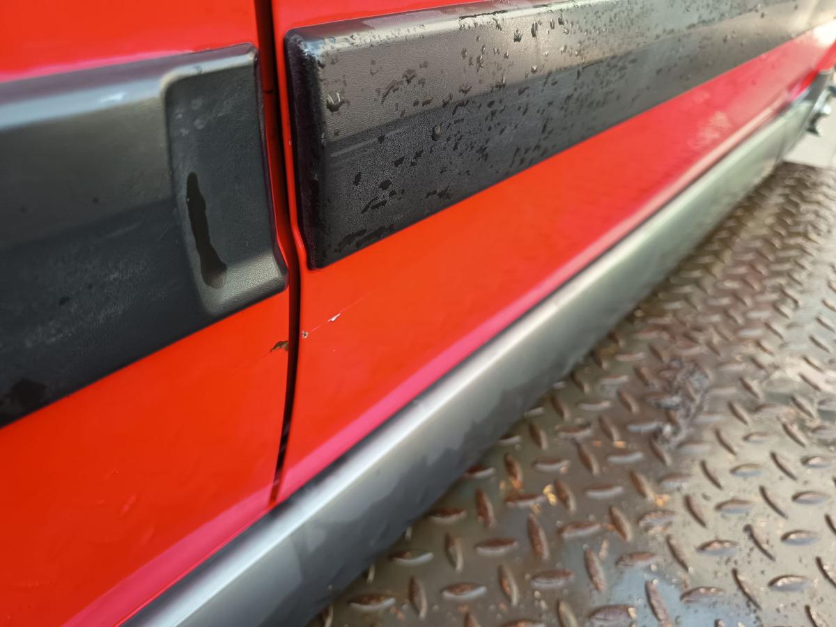 Chevrolet Matiz M200 original T&uuml;r vorn rechts Beifahrer 71U Super red Bj 2009