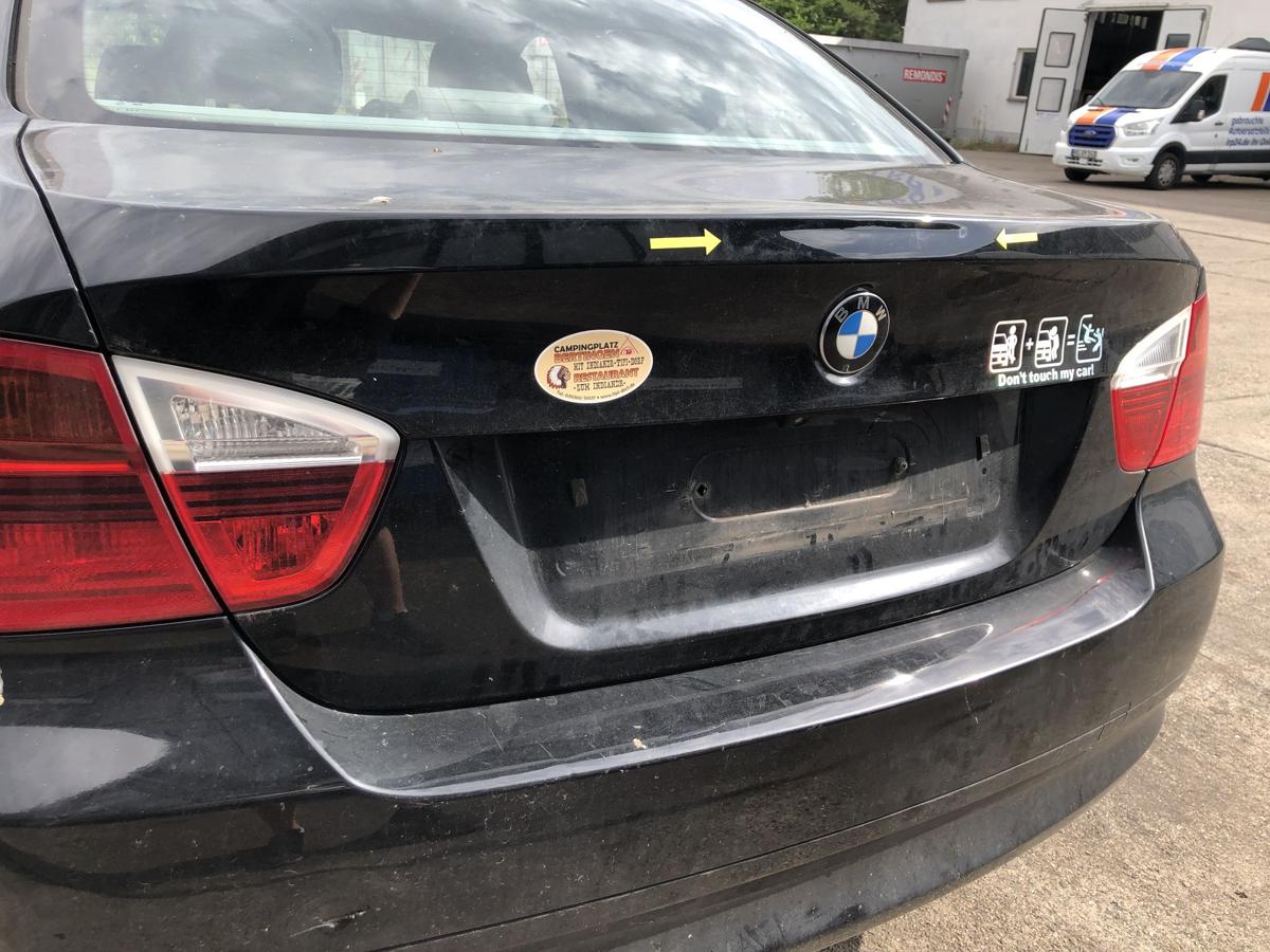 BMW 3er E90 Heckklappe Limo Heckdeckel Kofferklappe schwarz II 668