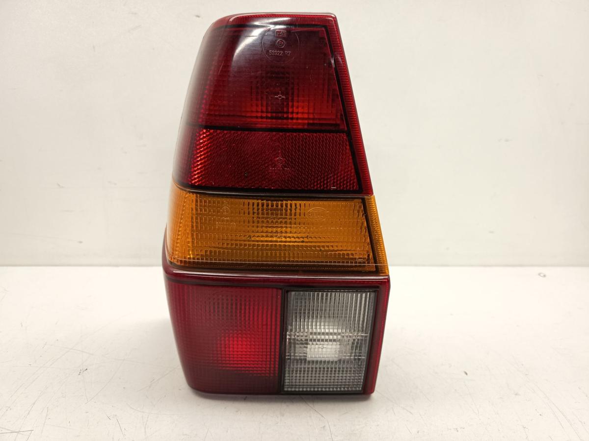 VW Passat Variant 32B Bj 1987 original R&uuml;ck-Heck-Schlussleuchte links
