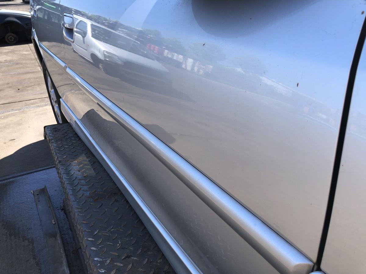 Opel Vectra B Caravan original Tür vorn rechts Beifahrer L147 Starsilber Bj 2001