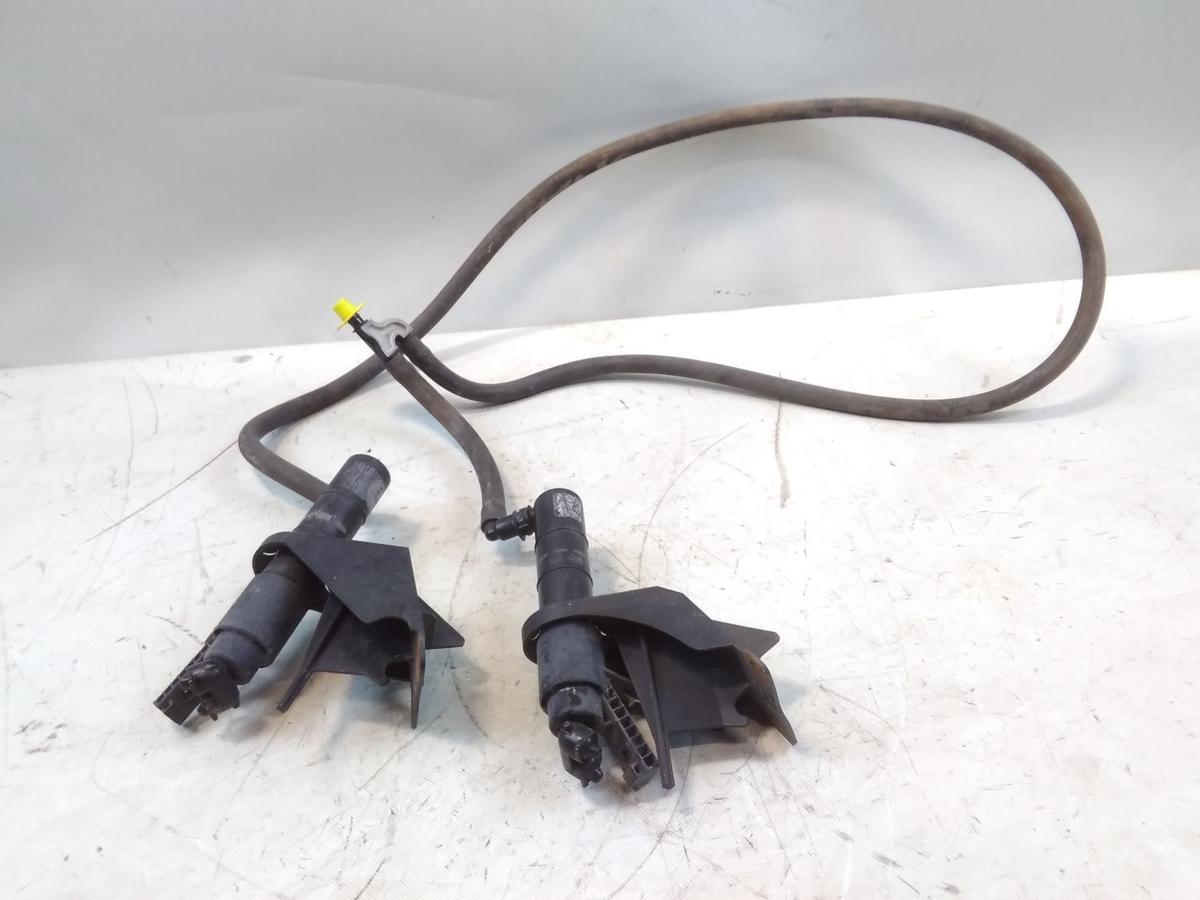 VW Polo 9N3 Satz Hubzylinder mit Spritzd&uuml;sen Scheinwerferreinigungsanlage BJ2007