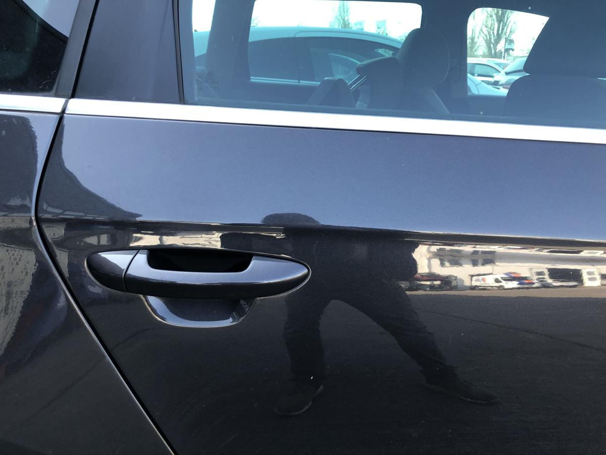 VW Passat 3C B6 Variant T&uuml;r hinten rechts Fondt&uuml;r im Rohbau LC8Z Moccabrown