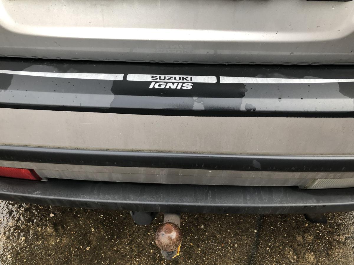 Suzuki Ignis Typ MH Stossf&auml;nger hinten Bumper Stossstange silber Hecksch&uuml;rze