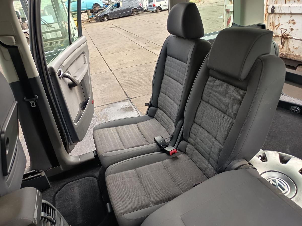 VW Touran 1T original Sitz hinten mitte Fond Reihe 2 Stoff Anthrazit Bj 2006
