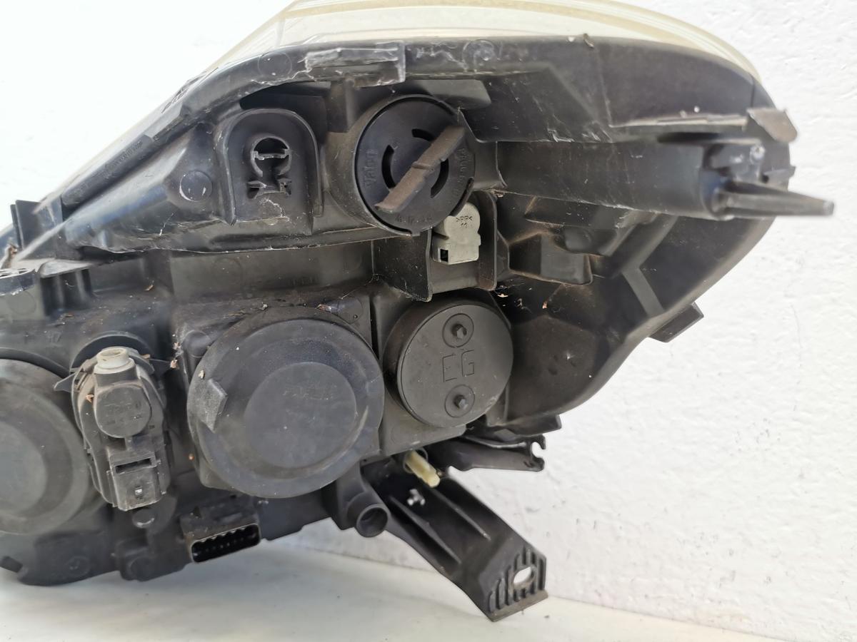 Renault Clio 3 III Grandtour Scheinwerfer rechts Frontscheinwerfer Halogen ab09