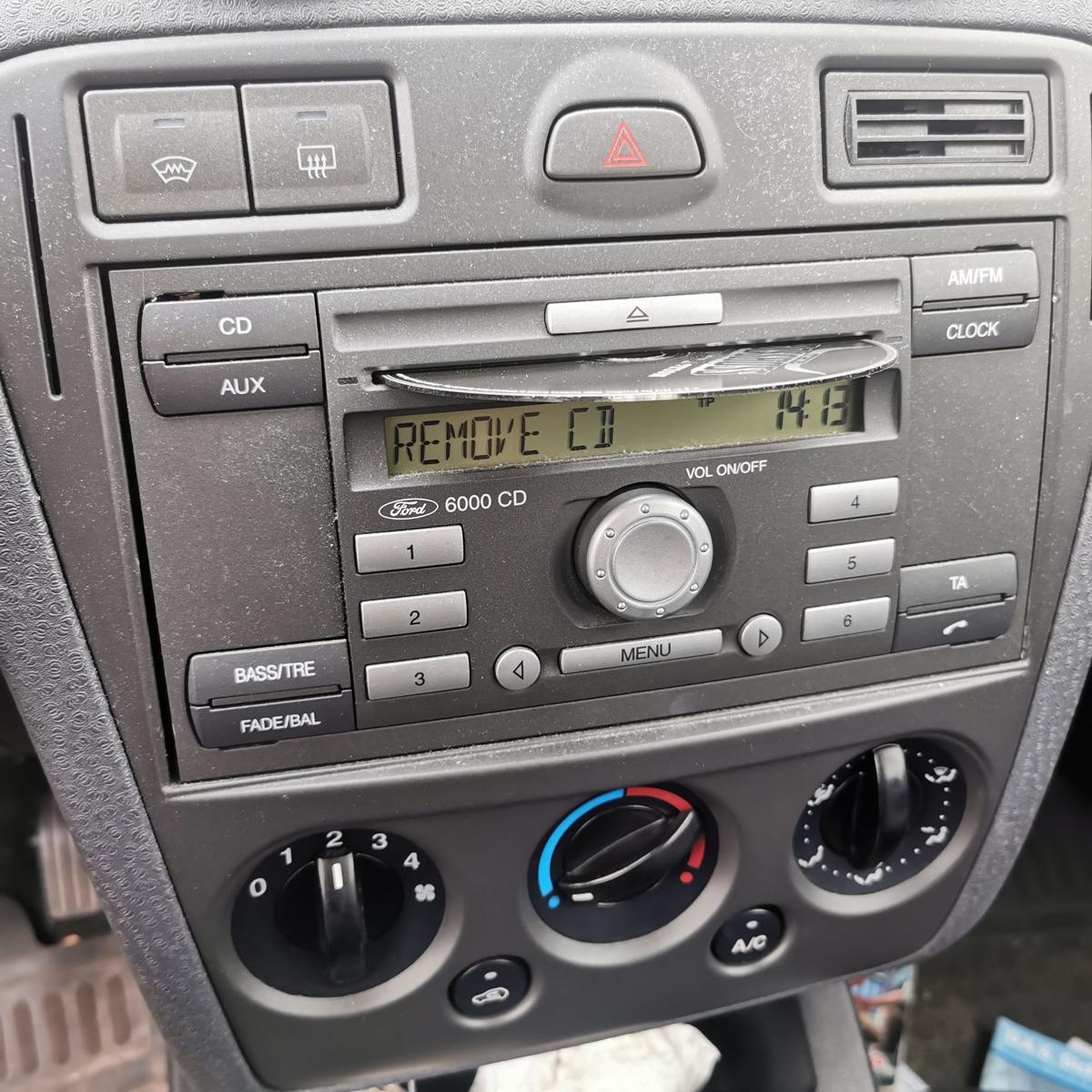 Autoradio Radio CD 6000CD Code fehlt Ford Fusion JU2 TEXT