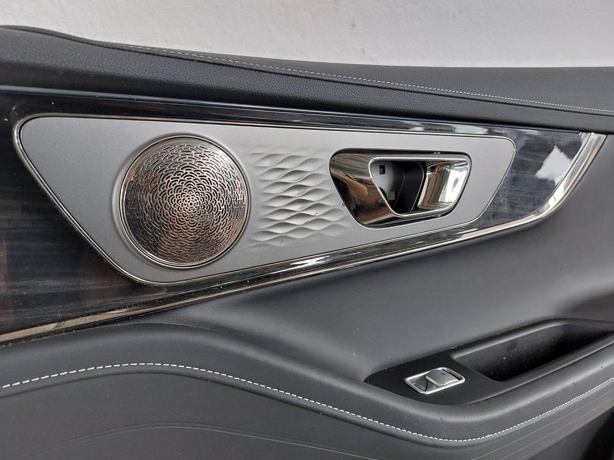 Omoda 5 EV Elektro T&uuml;rverkleidung vorn rechts Innenverkleidung Sony Soundsystem