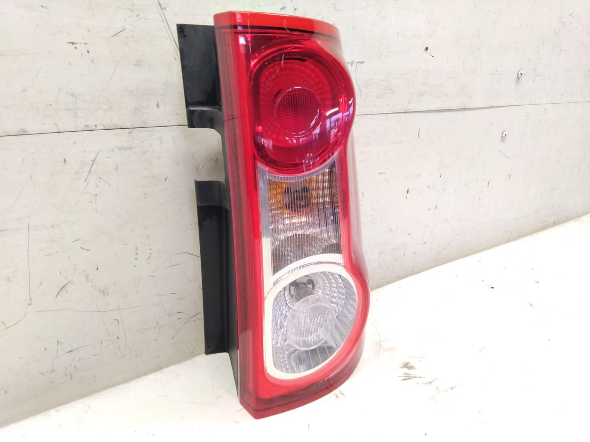 Dacia Logan MCV Kombi orig R&uuml;ckleuchte Heckleuchte Schlussleuchte rechts BJ2008