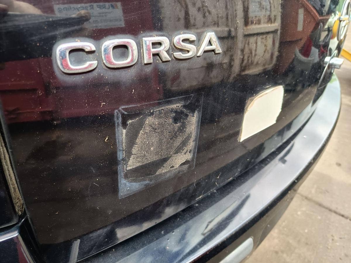 Opel Corsa C original Heckklappe mit Scheibe Z20R Saphirschwarz Bj 2003
