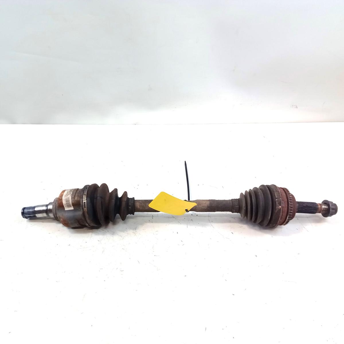 Toyota Yaris Verso original Gelenkwelle Antriebswelle vorn links 1.5 77kw BJ2004