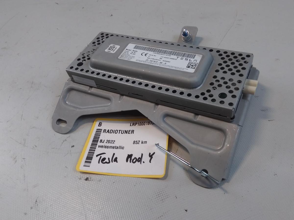 Tesla Model Y original Steuergerät Radiotuner FM 152797200D Harman Becker