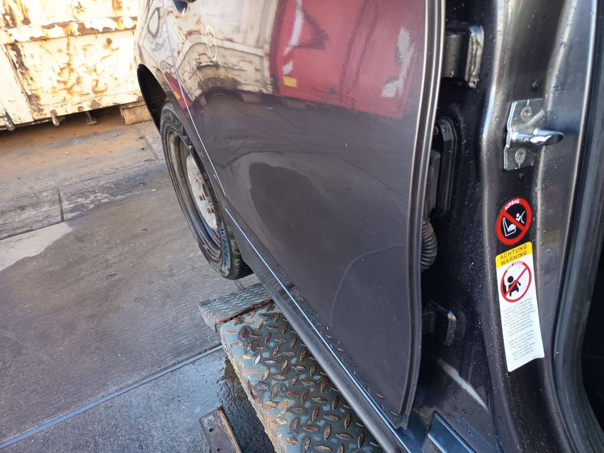 BMW E87 original T&uuml;r hinten rechts Fond A22 Sparkling graphite Bj 2005