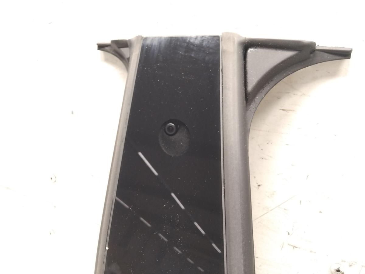 Tesla Model Y original Blende B-S&auml;ule rechts mit Kamera BJ2023