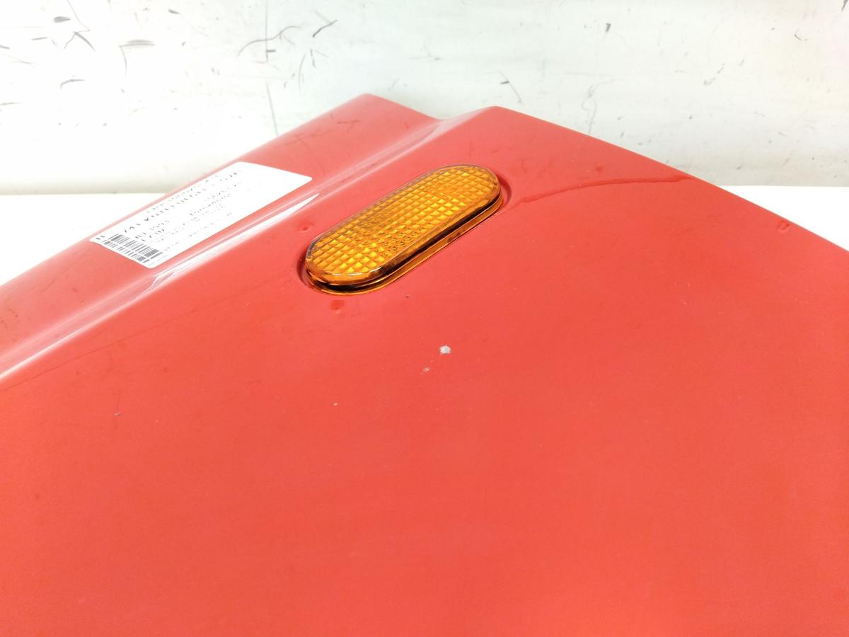 VW Vento Kotfl&uuml;gel vorn links ovaler Seitenblinker LY3D Tornadorot BJ1993