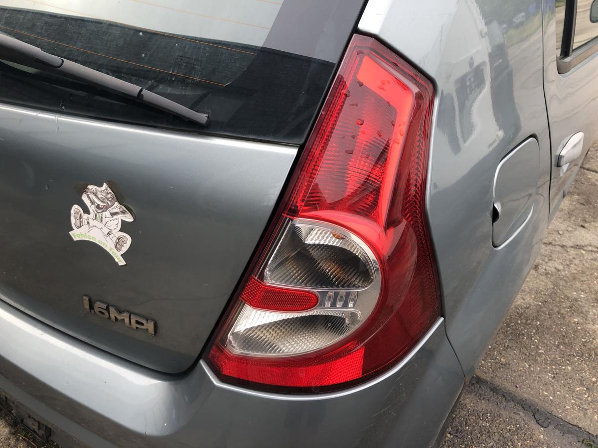 Dacia Sandero BS0 R&uuml;ckleuchte rechts R&uuml;cklicht Heckleuchte OEM