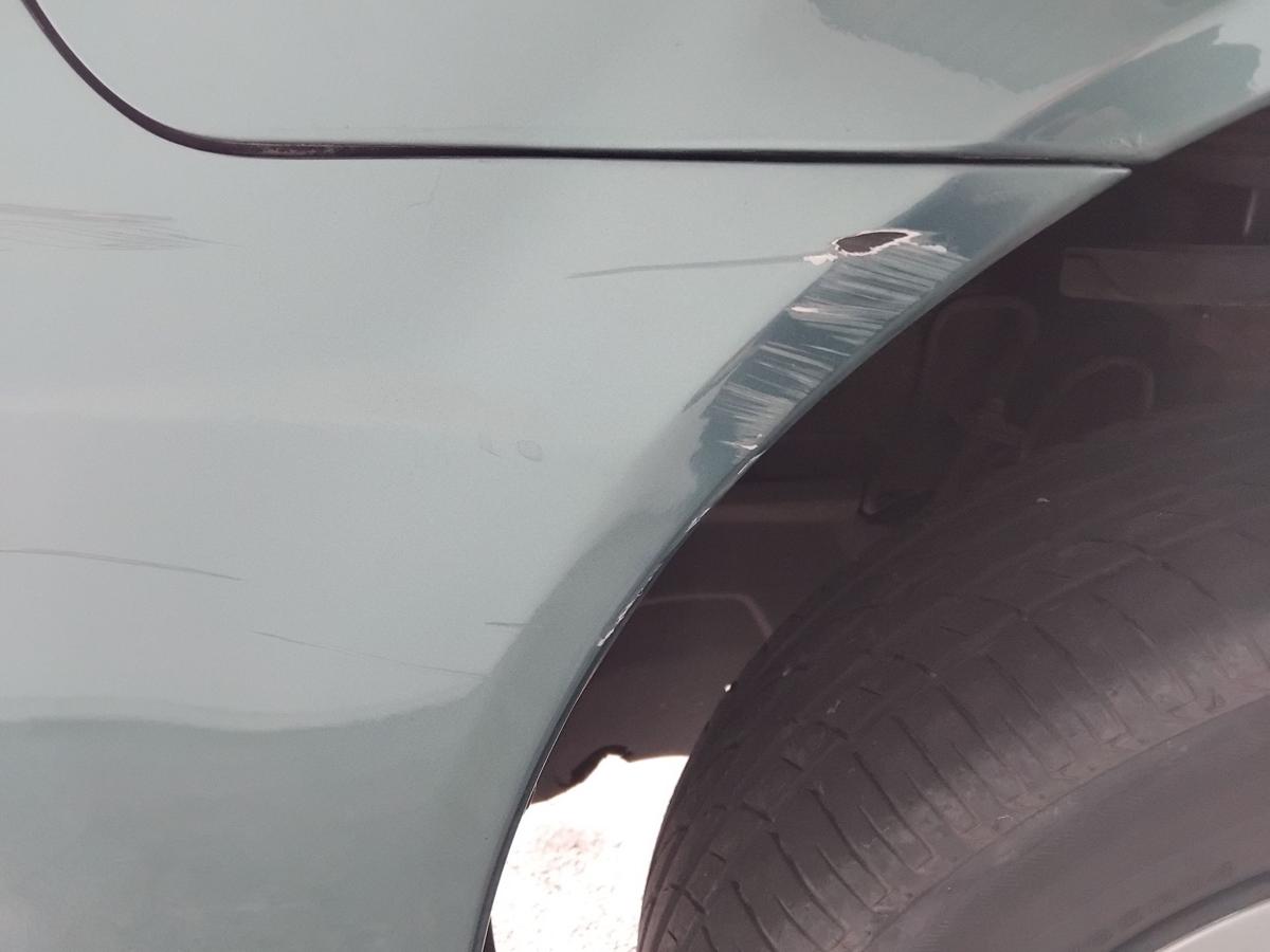 Mazda 323 F BJ orig Stossf&auml;nger Sto&szlig;stange vorn BJ2001 Facelift 23G orient green pearl