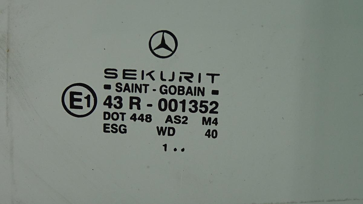 Mercedes A Klasse W168 Bj2001 Türscheibe hinten links in grüncolor kurze Version