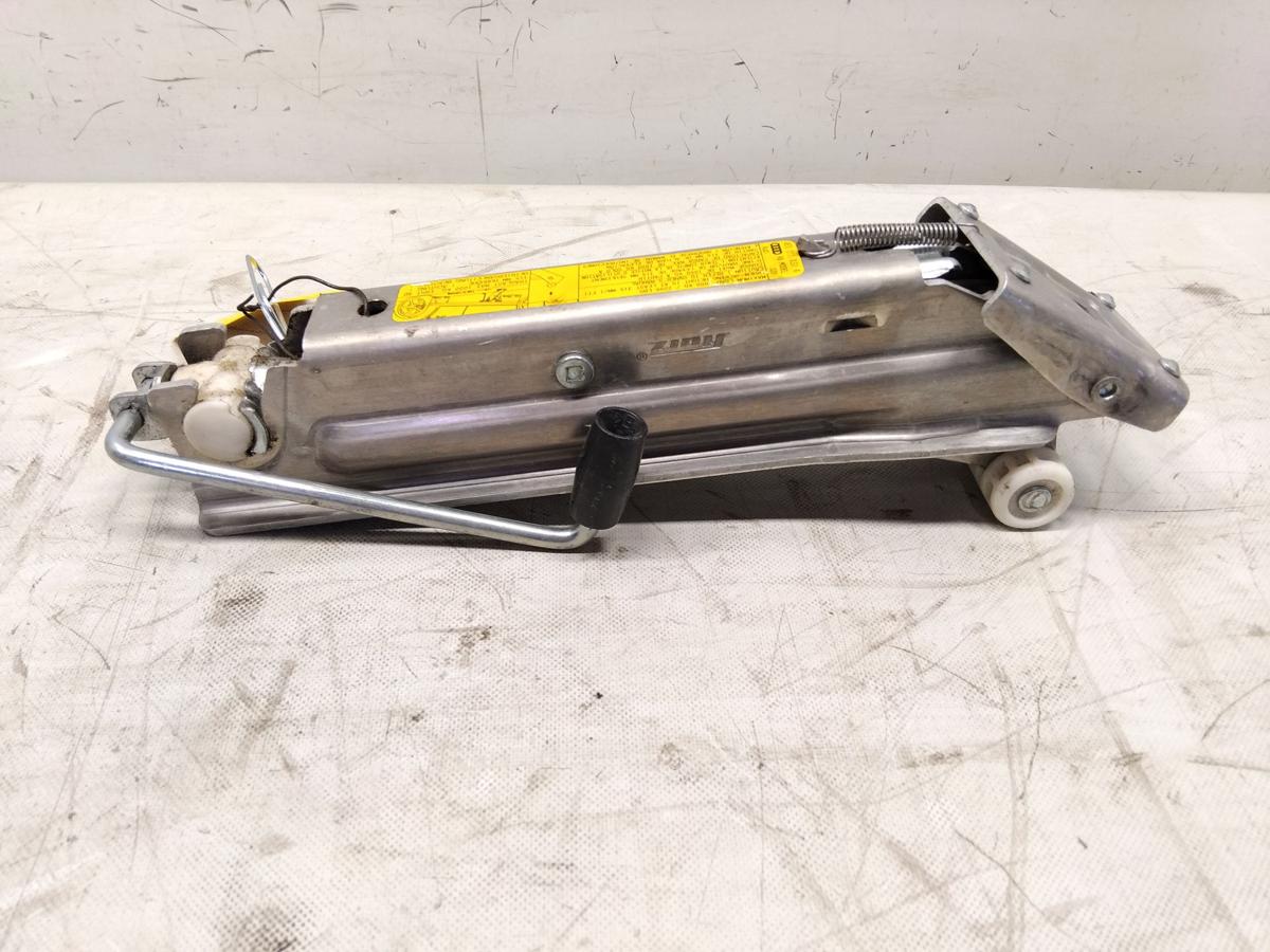 Audi A8 4E D3 original Wagenheber Heber 4E0011031A Bj.2004