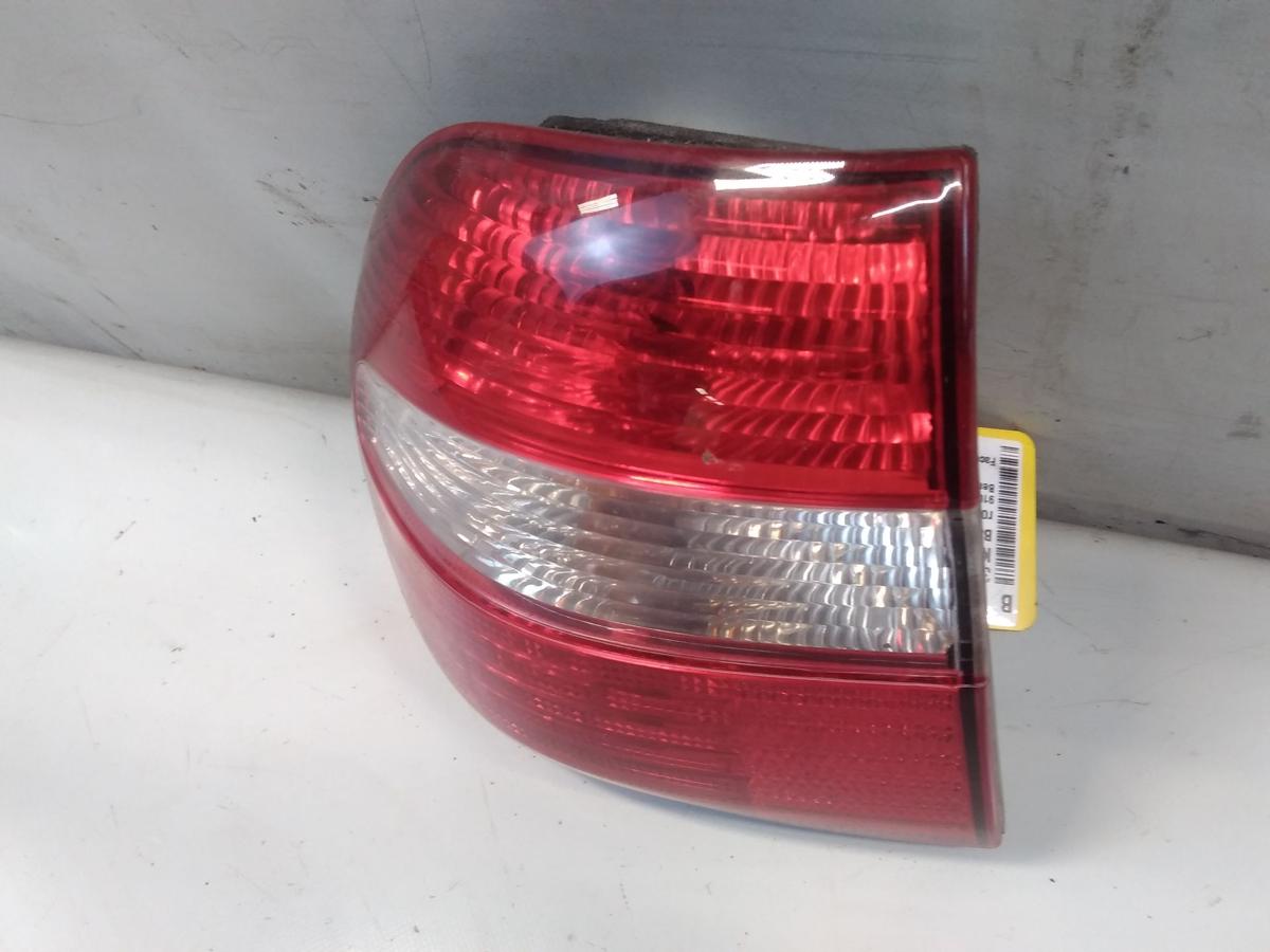 Volvo V40 Kombi original R&uuml;ckleuchte Schlussleuchte links au&szlig;en Facelift BJ2001