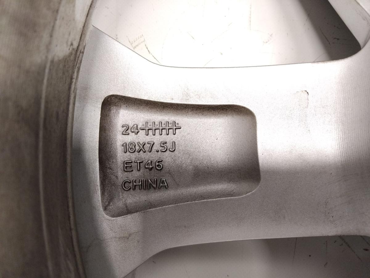 Volvo EX30 original Alufelge 7.5Jx18 ET46 80000277 31201 Bj.2024