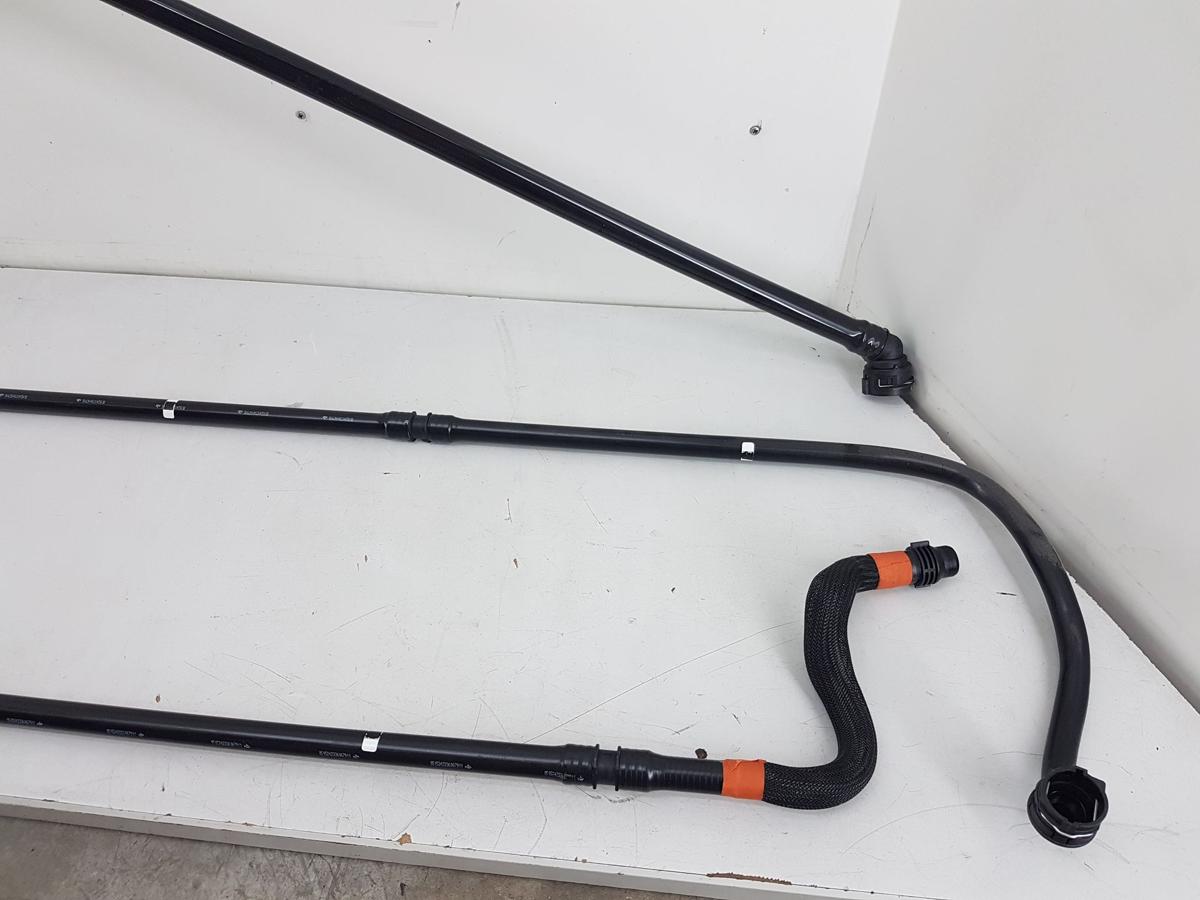 Tesla Model Y K&uuml;hlwasserrohr HV Batterie Bj2025 RWD Heckantrieb 1631599-00-D