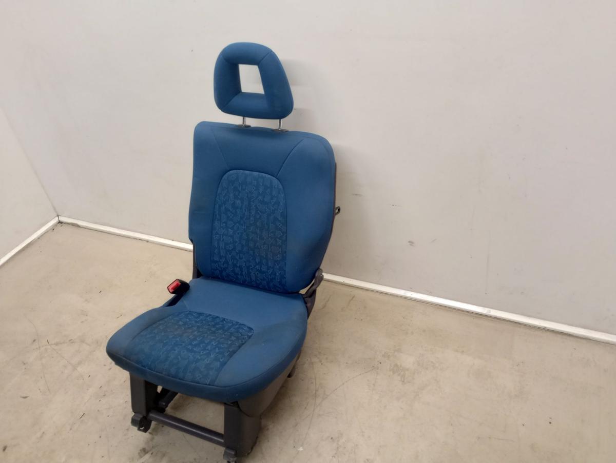 Mercedes A-KLasse W168 orig Sitz hinten rechts und Mitte 382 Stoff - blau Bj 2003