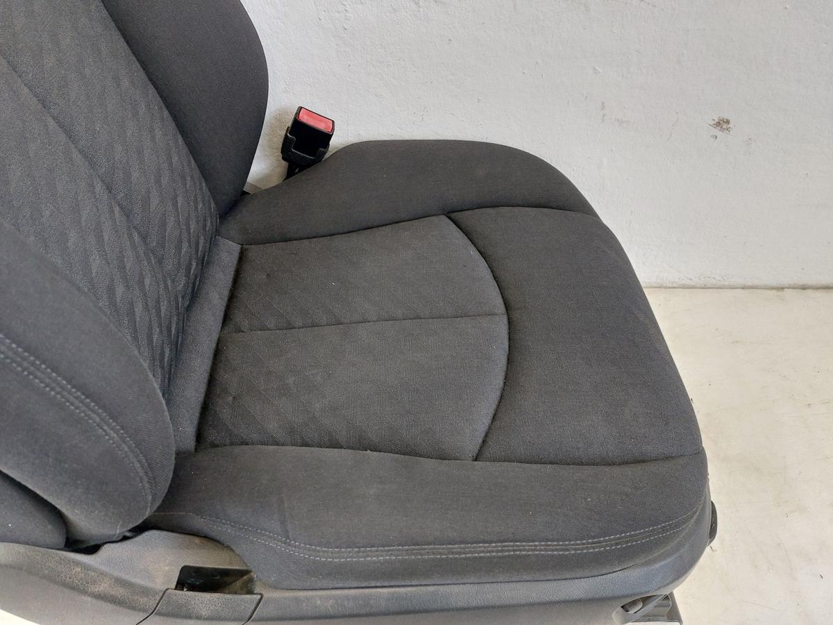 Mercedes W211 Limo E Klasse Sitz vorn rechts Beifahrersitz Stoff mit Heizung