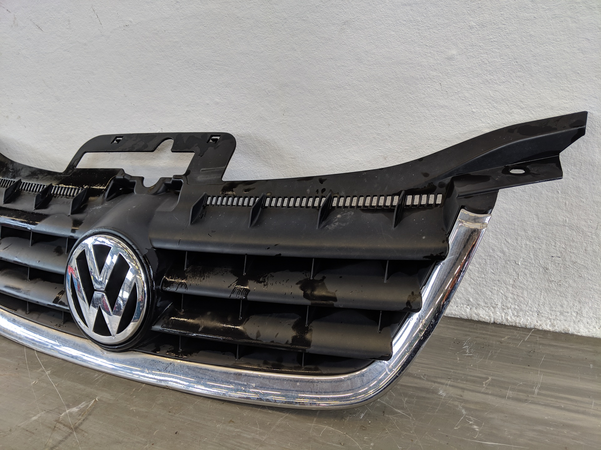 VW Touran 1T Bj 03 Kühlergrill Frontgrill Grill bis Bj 2006 1T0853651