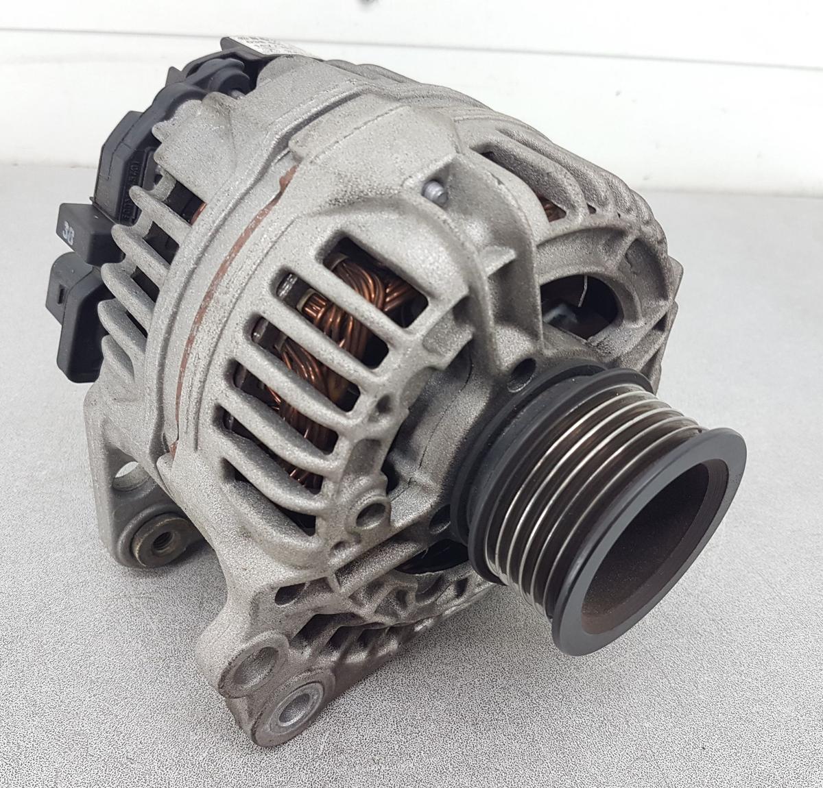 VW Golf IV Lichtmaschine Generator 90A 038903018PX Bj2001 1,4 55kw AXP