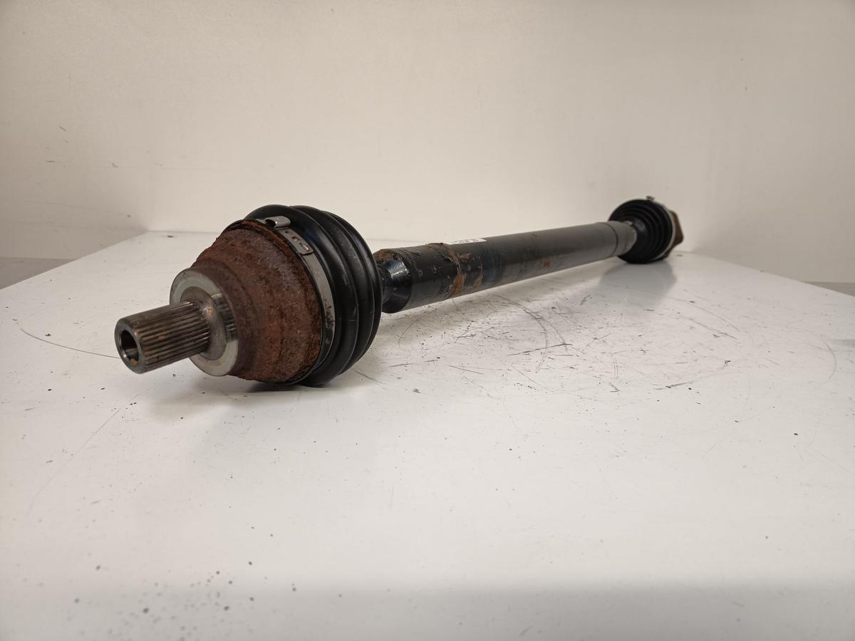 VW Golf V orig Antriebswelle rechts 1,6l 75KW BGU Automatikgetriebe GSY Bj 2004