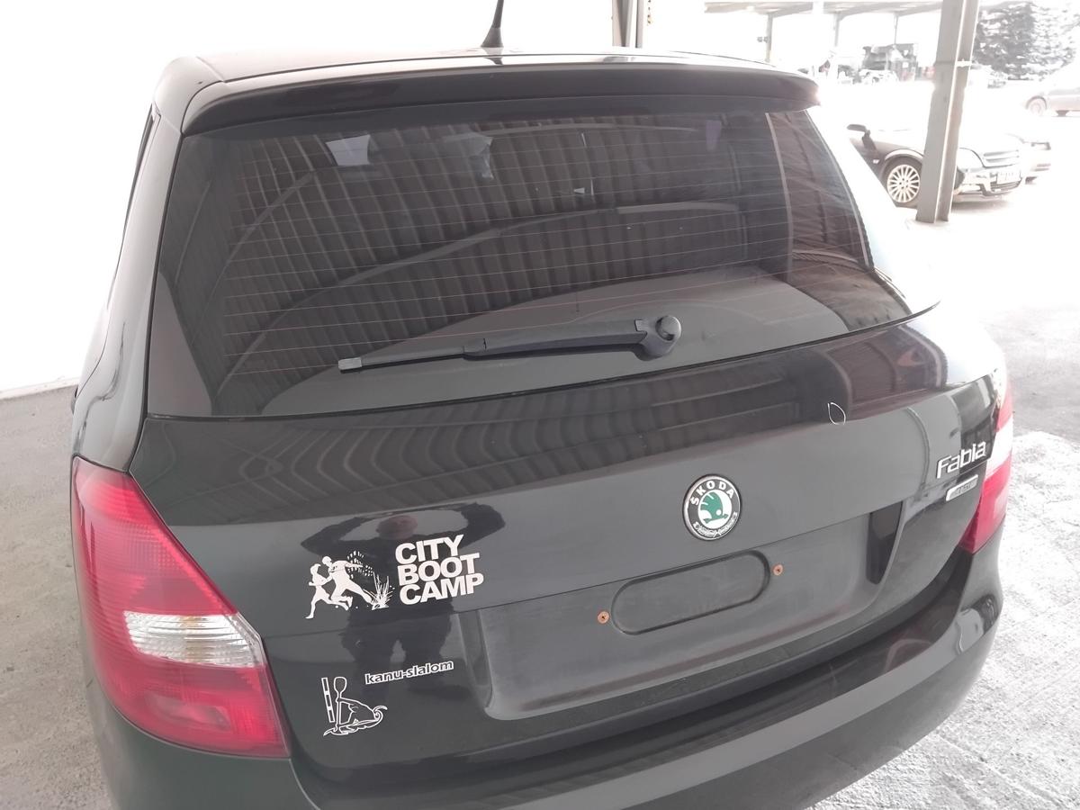 Skoda Fabia 2 5J Facelift Flie&szlig;heck Heckklappe inkl. Heckscheibe BJ2011 LF9R Blackmagic