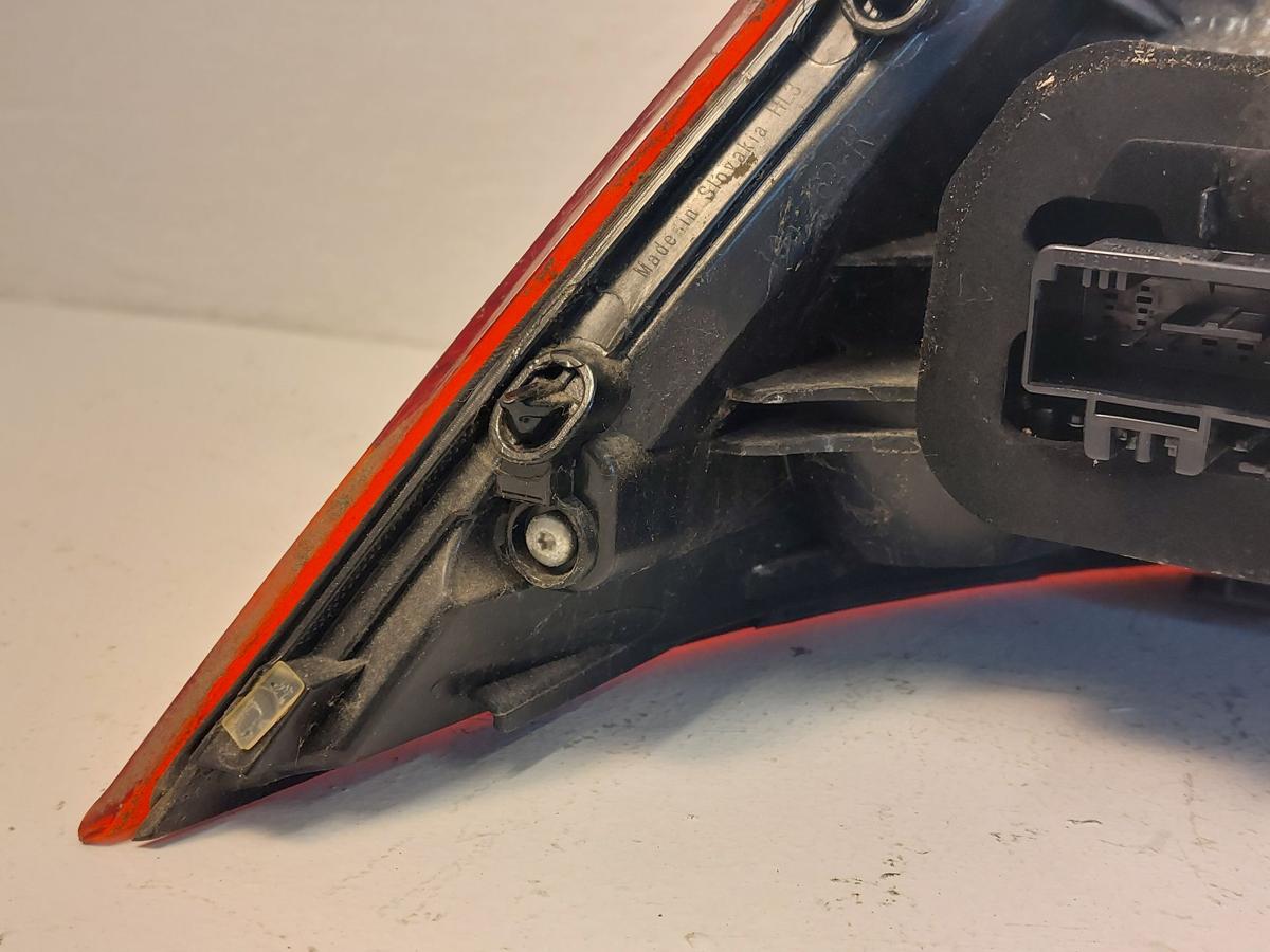 VW Passat 3G B8 Limo Rückleuchte rechts Rücklicht Außenteil mit LED Heckleuchte VW Passat 3G B8 Limo Rückleuchte rechts Rücklicht Außenteil mit LED Heckleuchte