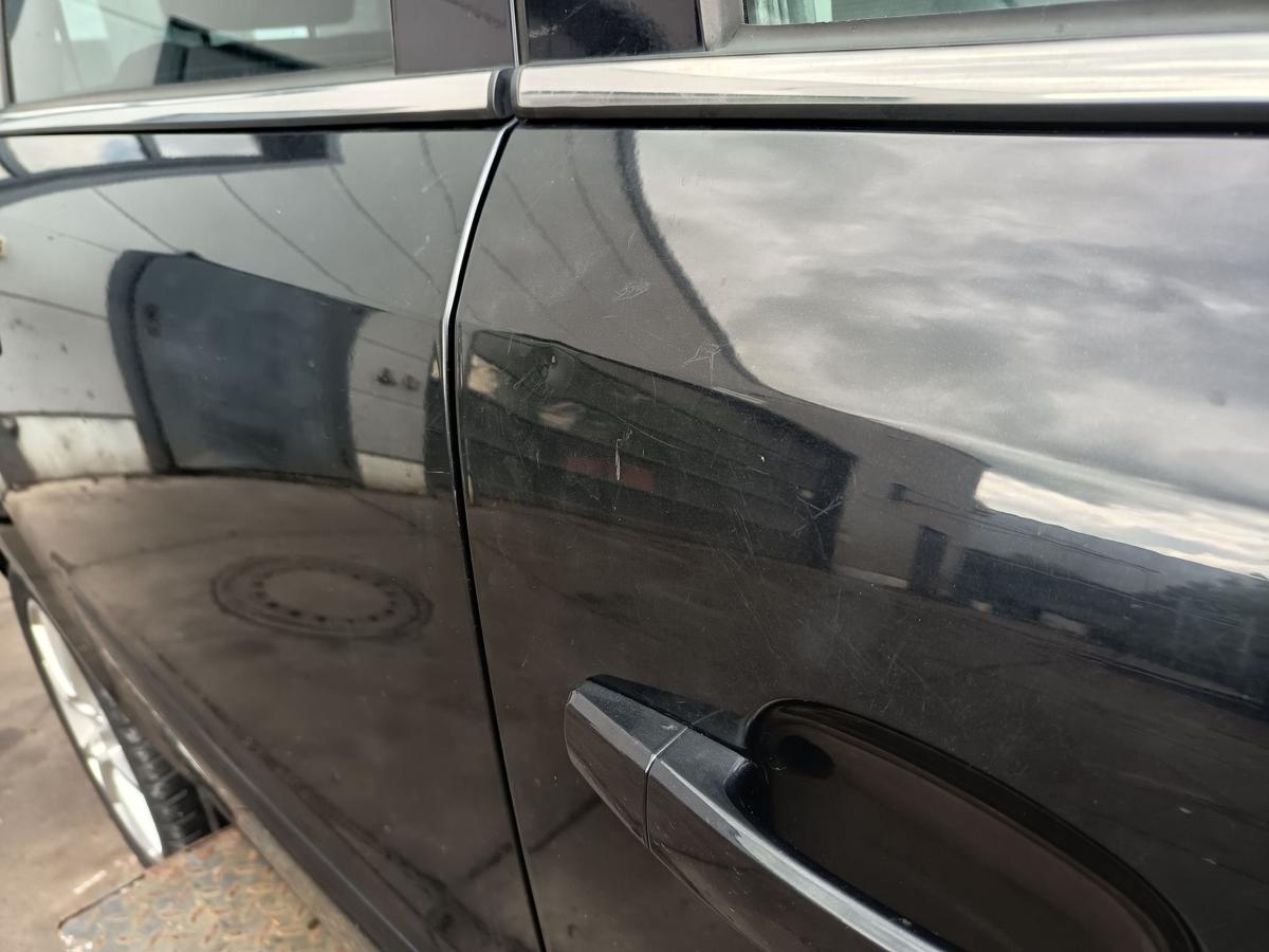 Opel Zafira B original T&uuml;r vorne rechts Z20R Saphirschwarz Baujahr 2011