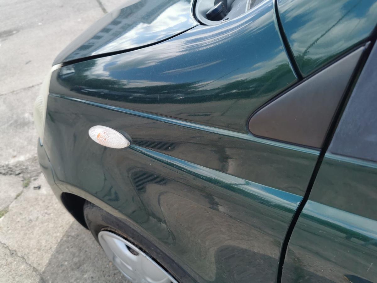 Toyota Yaris P1 Kotflügel Fender Seitenwand vorn links 6R4 Dark Green