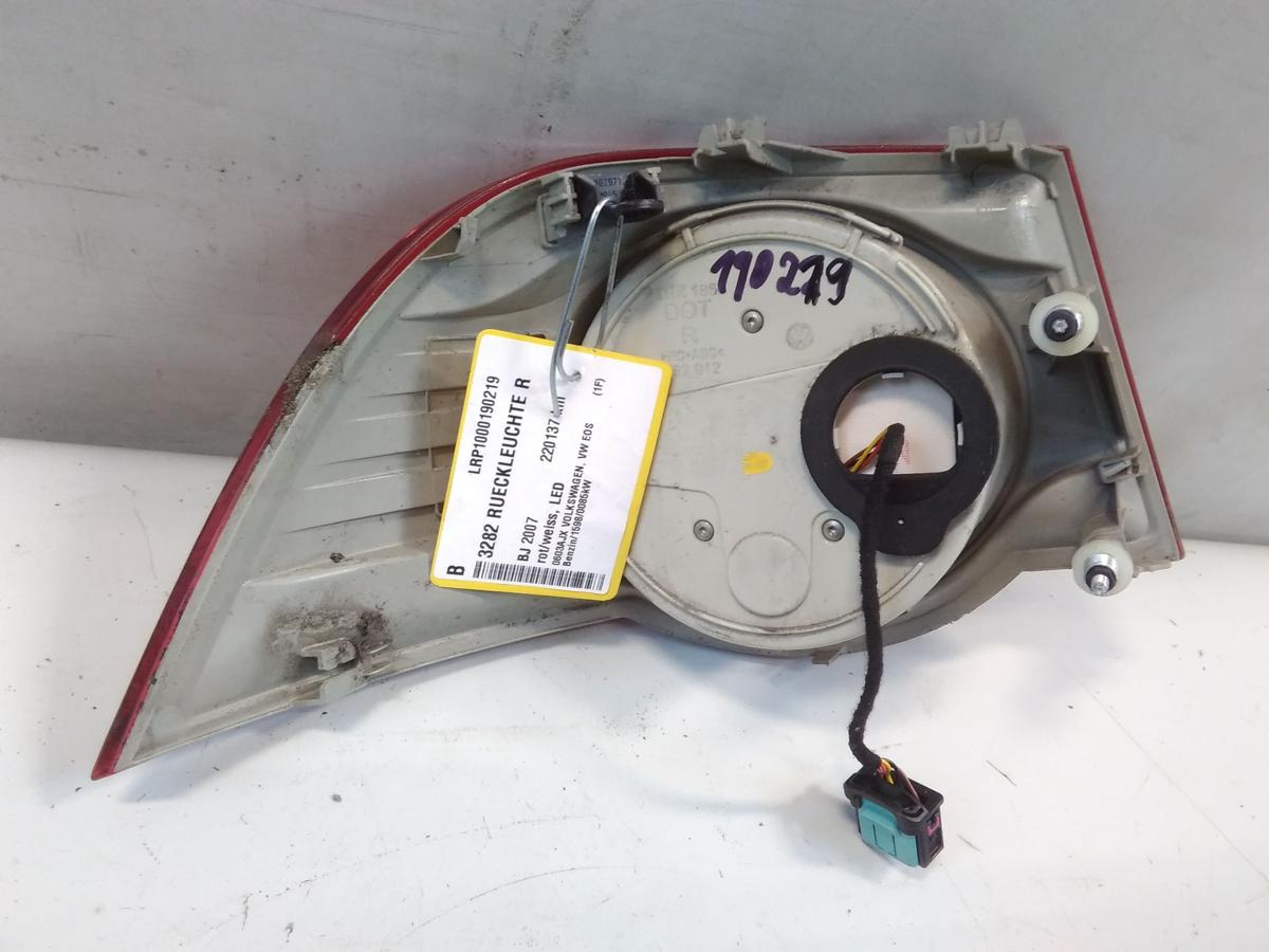 VW Eos original R&uuml;ckleuchte Heckleuchte rechts au&szlig;en LED BJ2007