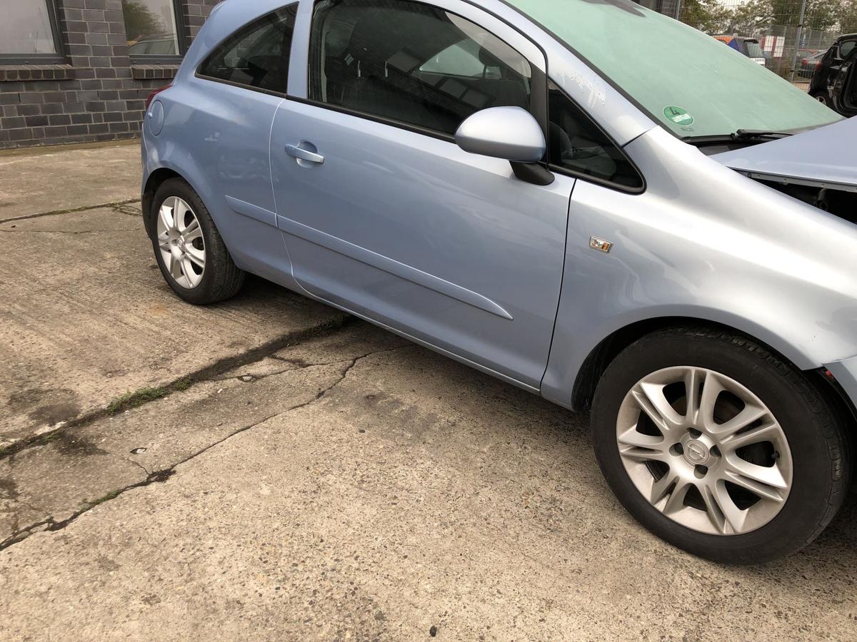 Opel Corsa D Radsatz Komplettradsatz Alufelgen OEM 16 Zoll 195 55 R16 Conti