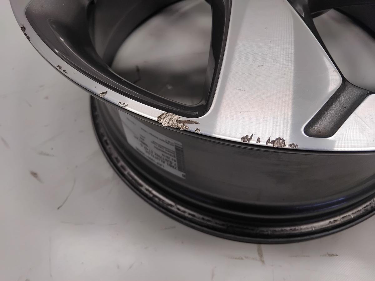 original Alufelge 7.0Jx17H2 ET42.5 J1BC-1007-C1A mit M&auml;ngeln Ford Fiesta HJ HF