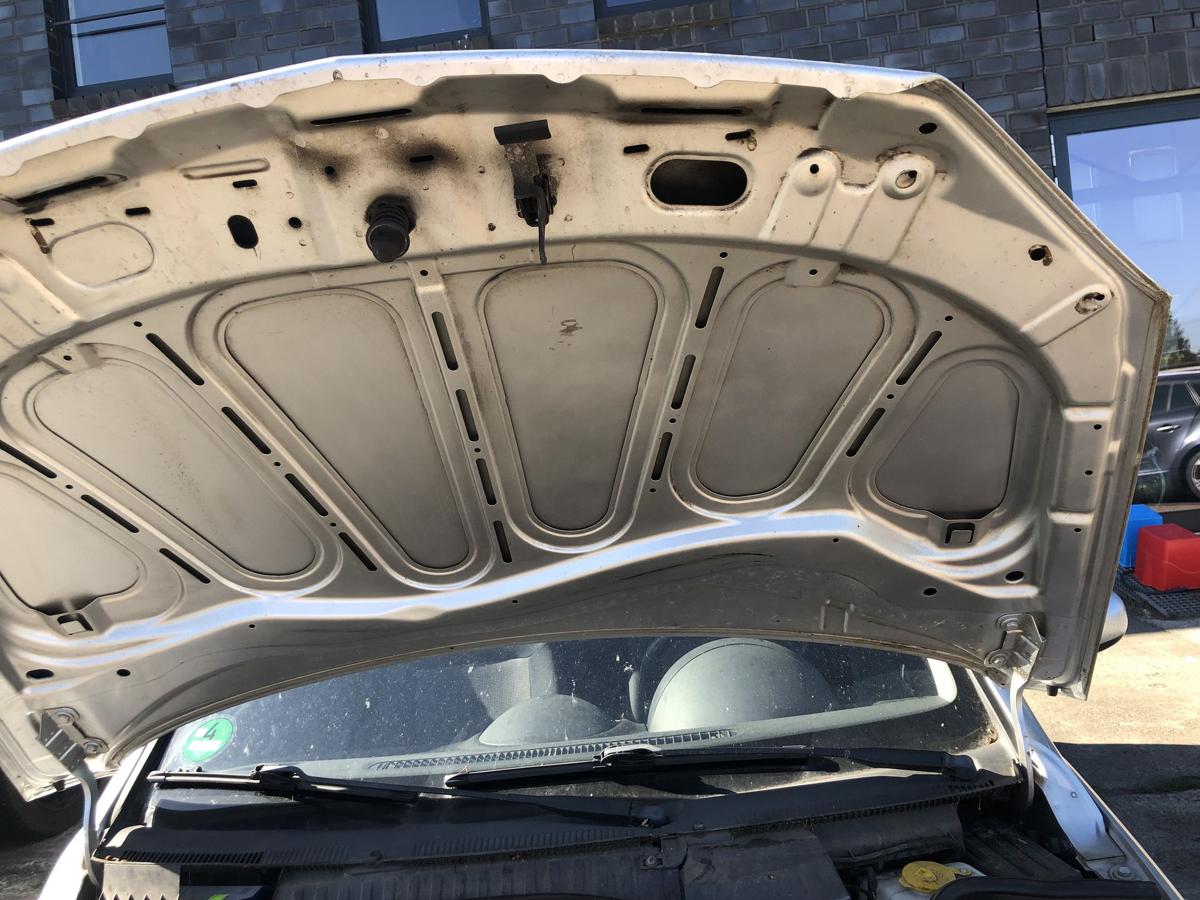 Opel Corsa C ab 2003 Motorhaube Haube Klappe Motorklappe vorn Z157 Starsilber