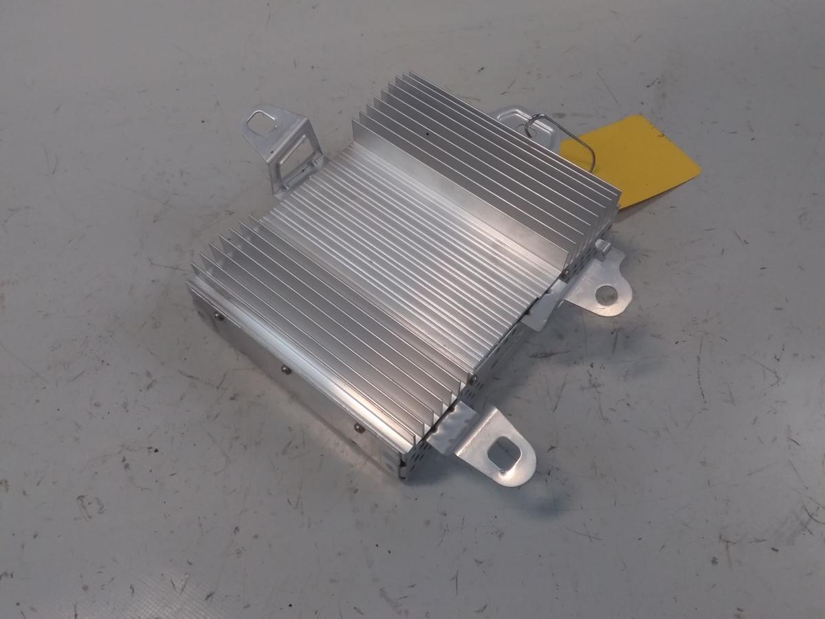 Tesla Model Y original Audio Verst&auml;rker 150715201B BJ2023