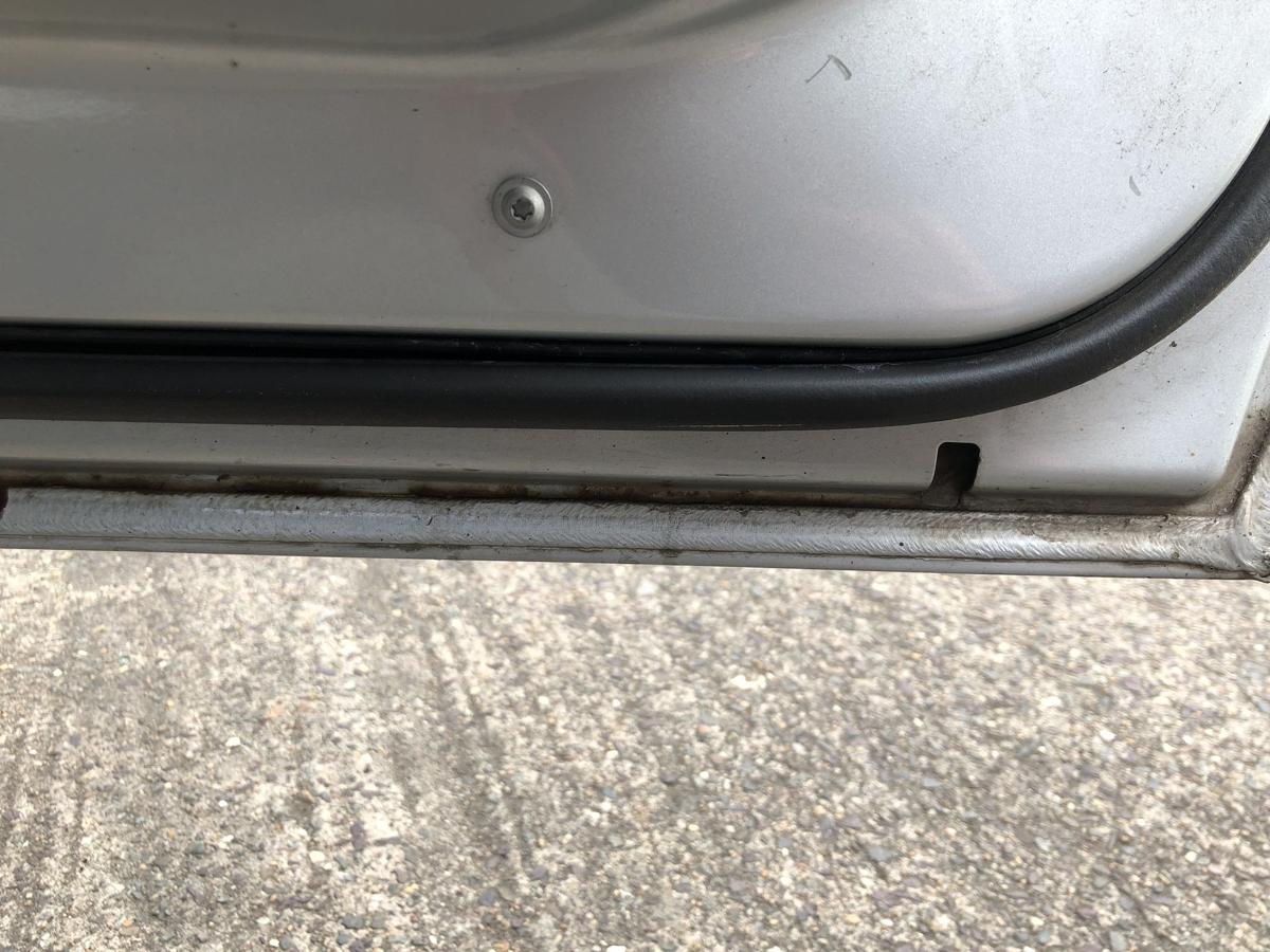 Mercedes A Klasse W169 Tür vorn rechts Beifahretür Rost Falz 3 türer 761 silber