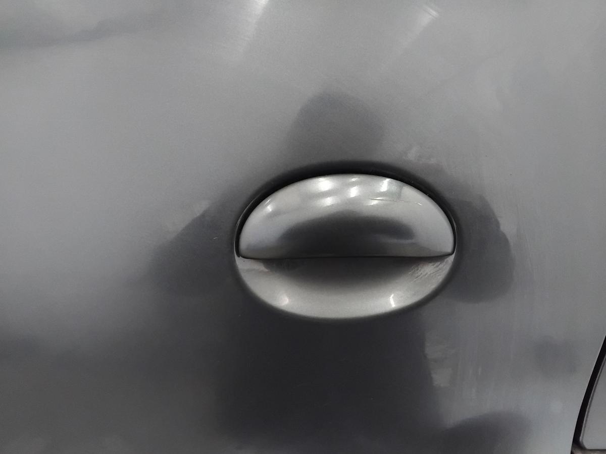 Peugeot 107 T&uuml;r hinten links KTA dark grey mica BJ2009