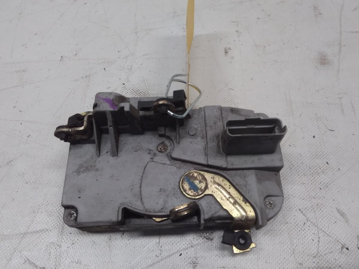 Peugeot 206CC original T&uuml;rschlo&szlig; vorn links mit Zentralverriegelung 6pol BJ2000