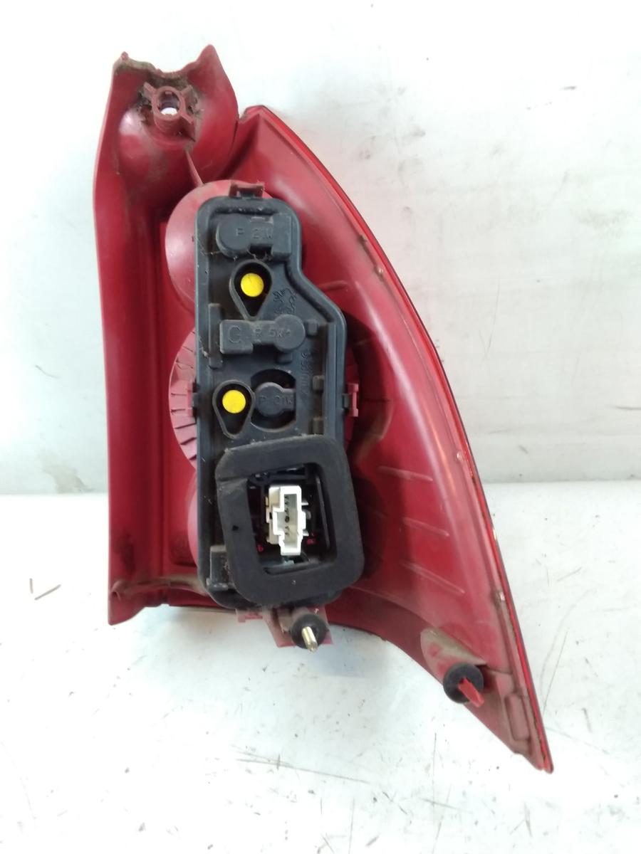 Peugeot 307 SW Kombi original Rückleuchte Heckleuchte links Facelift BJ2006