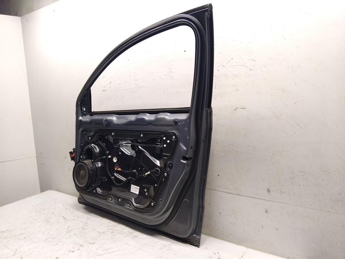 VW Passat 3C original T&uuml;r vorn rechts LA7T United Grey Metallic BJ2007